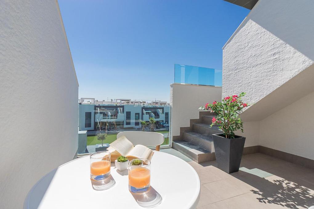 Calle Bullas Topfloor Lejlighed Torrevieja Luaran gambar